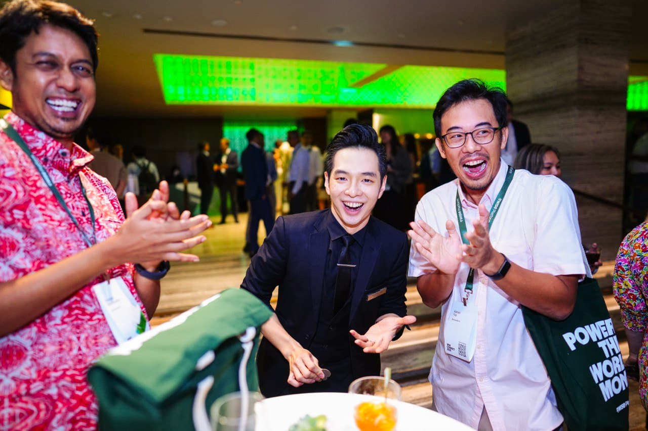 Roving Magicians for Corporate Event